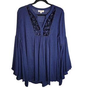 Sky and Sand blue bell sleeve boho blouse Size Large